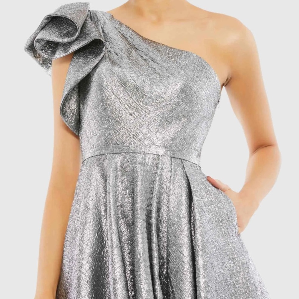 Mac Duggal Silver One Shoulder Bow Midi Dress Brocade tea length sleeveless new - Picture 2 of 3